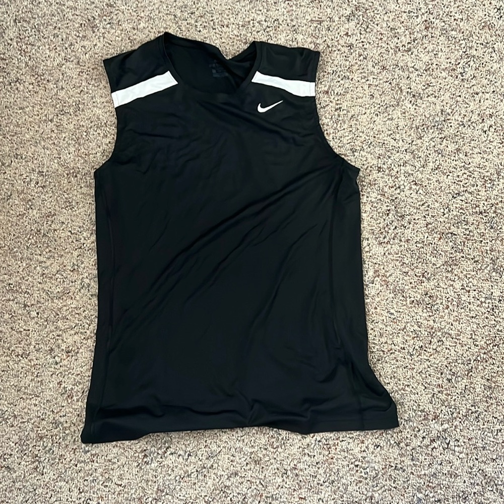 Mens 2x Nike sleeveless workout shirt